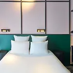 Tribe Croix Rousse Hotel 4*