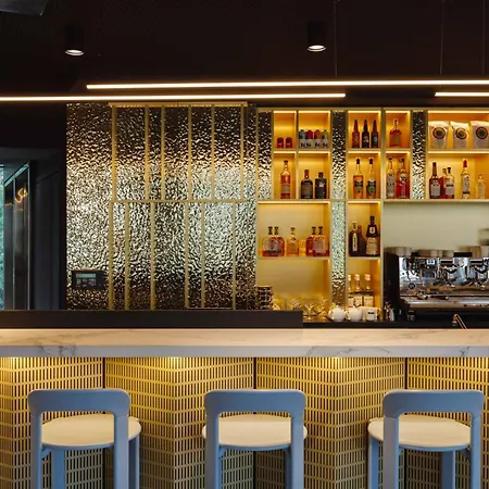 Tribe Croix Rousse فندق ليون