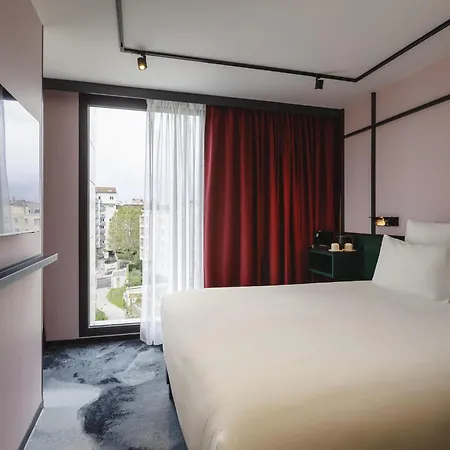 Tribe Croix Rousse فندق 4*