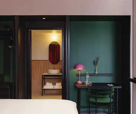 Tribe Croix Rousse 4*