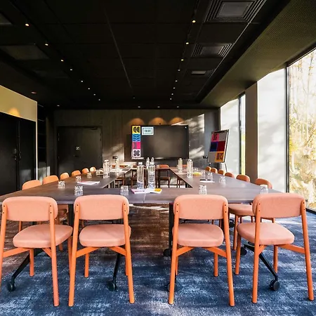 Tribe Croix Rousse Hotel 4*