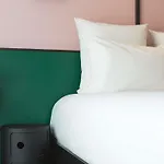 Tribe Croix Rousse Hotel 4*