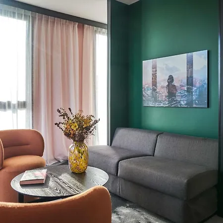 Tribe Croix Rousse 4* Λυών
