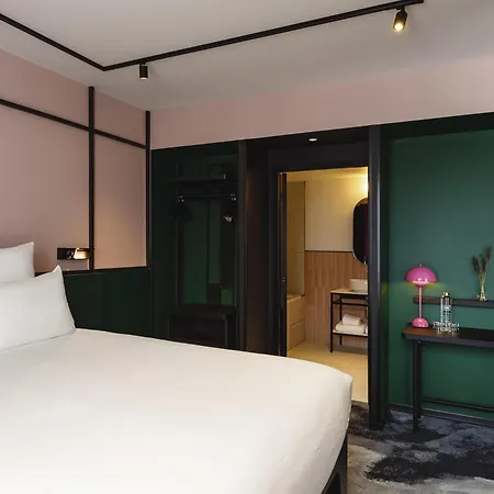 Hotel Tribe Croix Rousse 4*